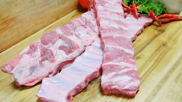 吃不起猪肉？荷兰进口猪小排16.9元/斤！