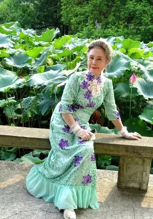 90岁的中国不老女神：优雅的人生，从来与年龄无