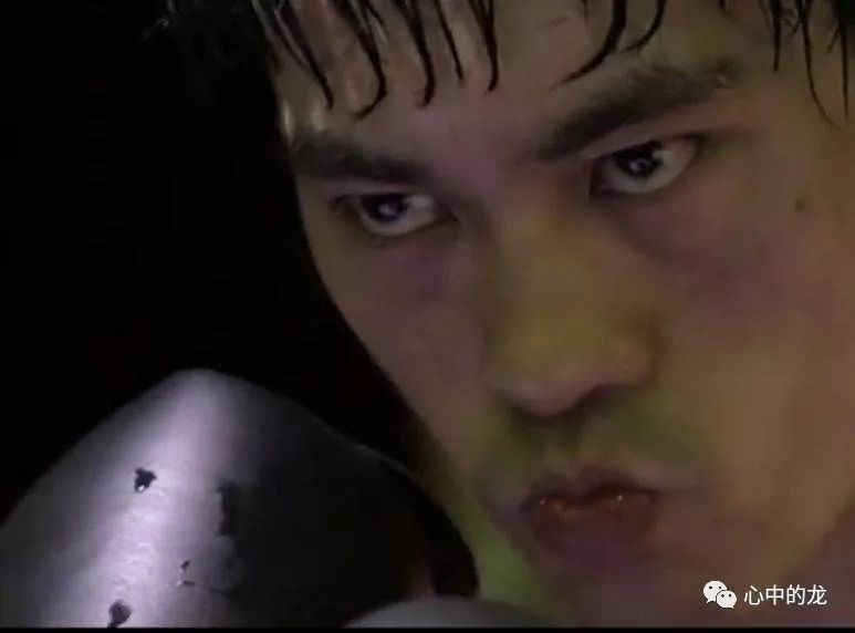 《李小龙传奇》中李小龙大战英国拳王，为何说他一战成名？