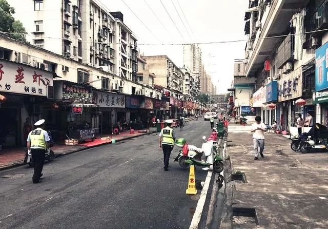 这里曾是武汉第一虾子网红街，但今年，竟彻底没落了...