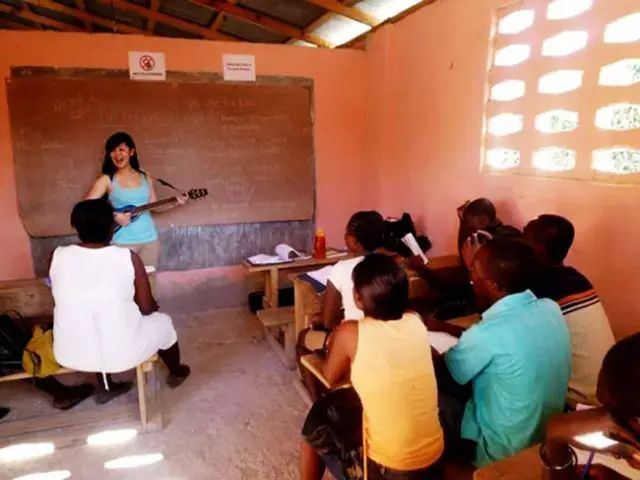 90后美女学霸放弃百万年薪，回..当乡村教师，23岁成立NGO，帮更多孩子获得爱的教育！