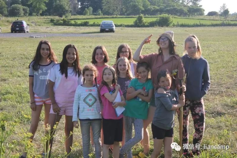 给孩子以不变应万变的能力——华裔女孩8年加拿大夏令营生活