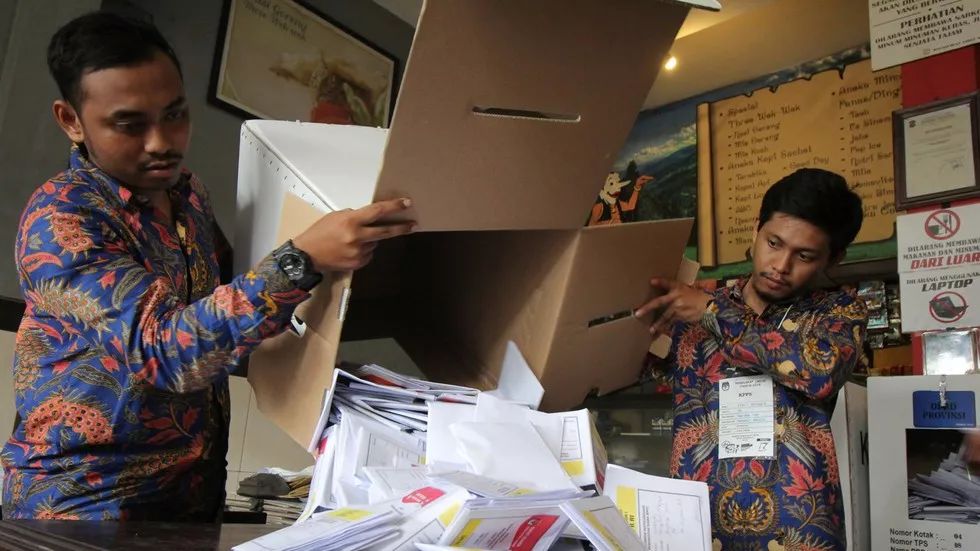 印尼大选，竟然把几百人活活累死！
