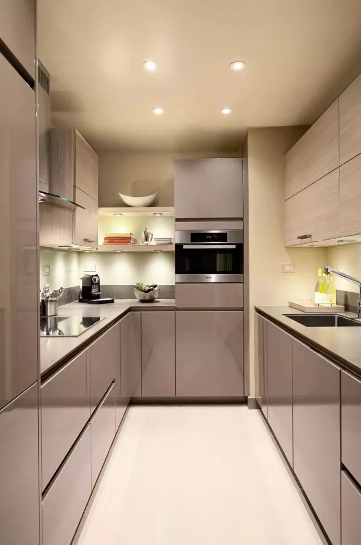 想要一个高颜值的厨房，那就选好橱柜、搭配好风格吧