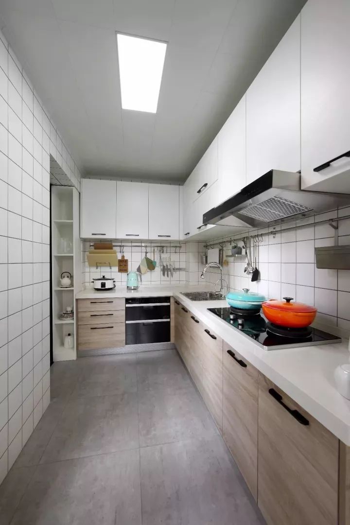 各式各样的厨房设计方案，看看你家适合哪一款