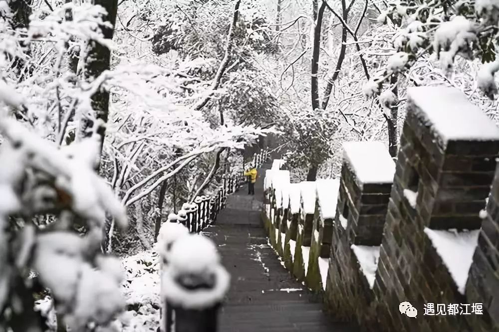 换个角度看雪景！都江堰独家航拍大片，为你留住冬日最美景色！(2)