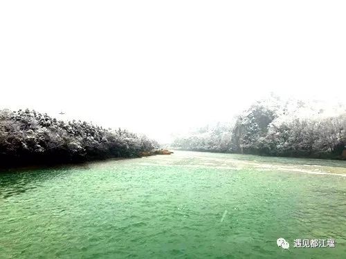 城区也堆起了！都江堰用一场瑞雪迎接2019，元旦赶紧来看最美雪景啦！