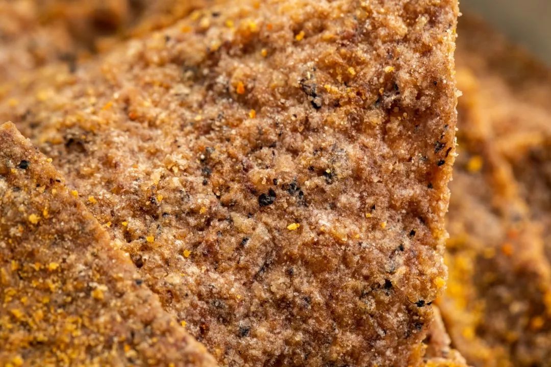 拼团丨传统老灶做的黑米锅巴，又香又脆，吃到停不下！