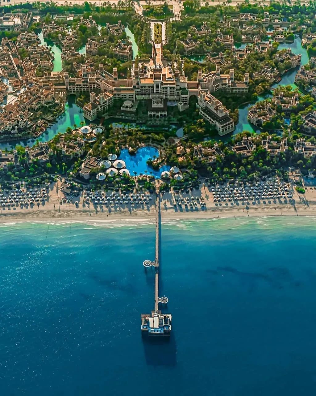 给你看看迪拜的汪洋碧海