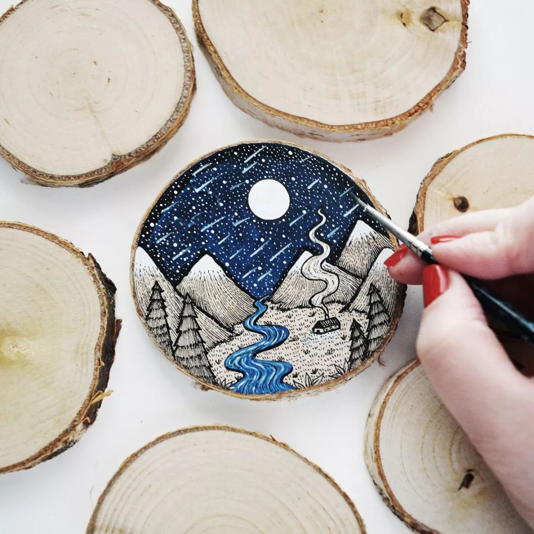 画在木板上的星辰大海，有创意又迷人！