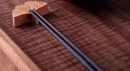 致D&G：中国的筷子，每一双，都不简单。