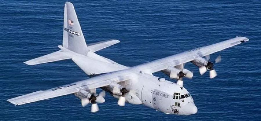 大力神坠入西太平洋！这架60岁老飞机对美军为何如此重要？