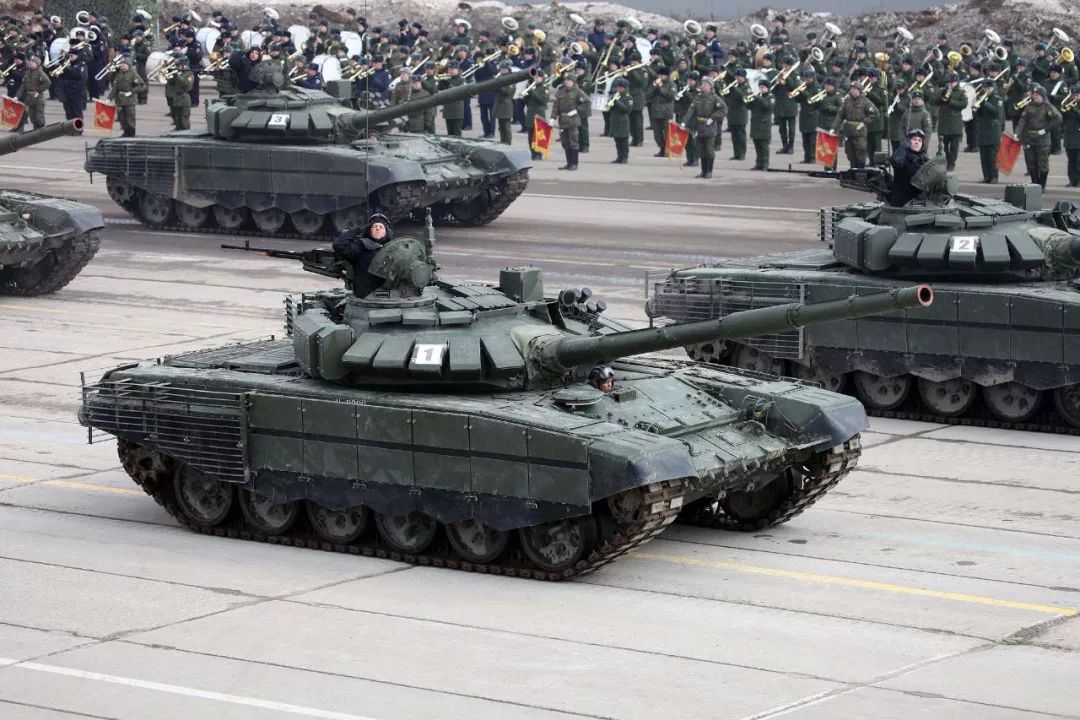 俄军1200辆主力坦克实现更新换代：宣称性能压倒中国96B坦克