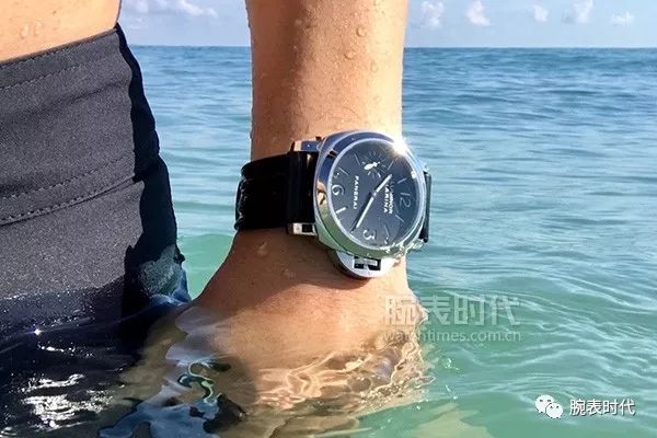 为什么不能戴着防水30米的手表去游泳？