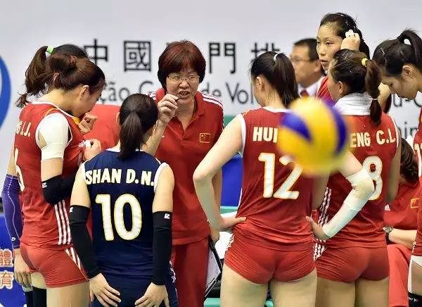 中国女排赢得世锦赛头彩 真是大快人心