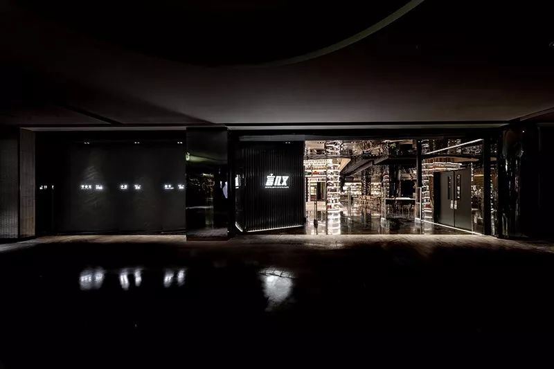 广州K11新开一家超有格调的网红店！艺术迷宫打造超级文化IP【环球设计1734期】