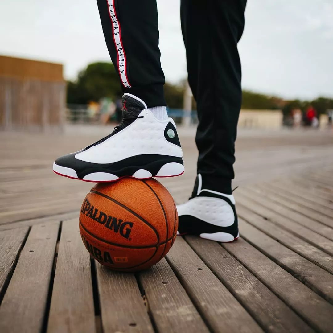全家族尺码！看看熊猫 Air Jordan 13 帅气的上脚实拍吧！