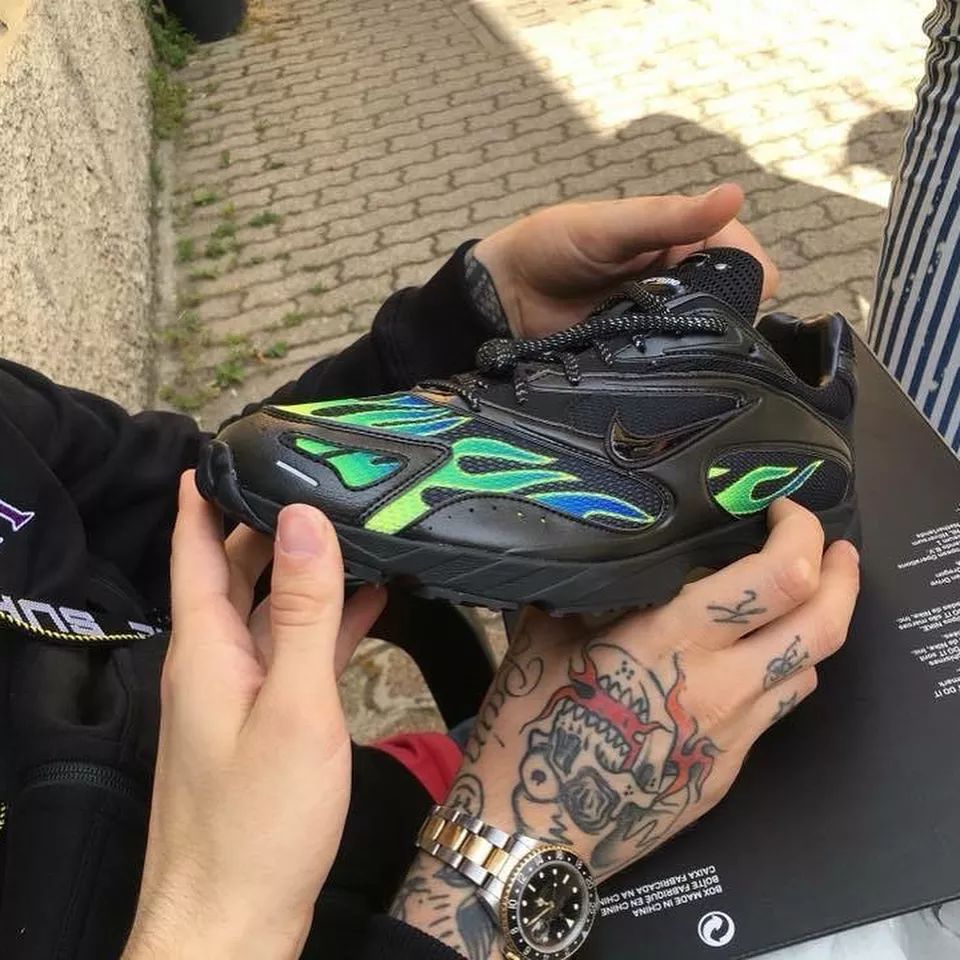 联名老爹鞋！Supreme x Nike Streak 双色将在本月发售！