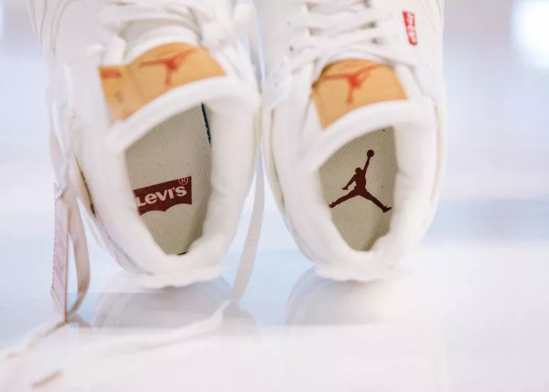国内确定发售！Levis x Air Jordan 4 和配套夹克月底发售！