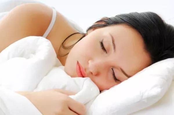 睡觉是最好的补药，6个习惯最养人，6个习惯最伤