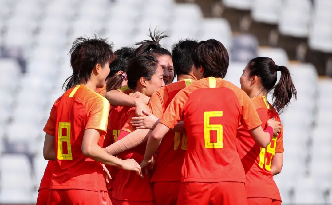 中国女足热身小男足1胜1平  贾秀全：重点培养专项位置欠缺的球员