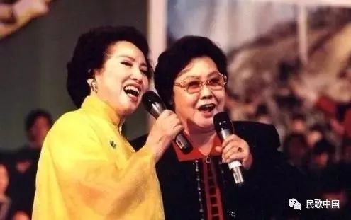 她是老一辈歌唱家，与郭兰英亦师亦友，累计义唱3万余次，为人民歌唱一生