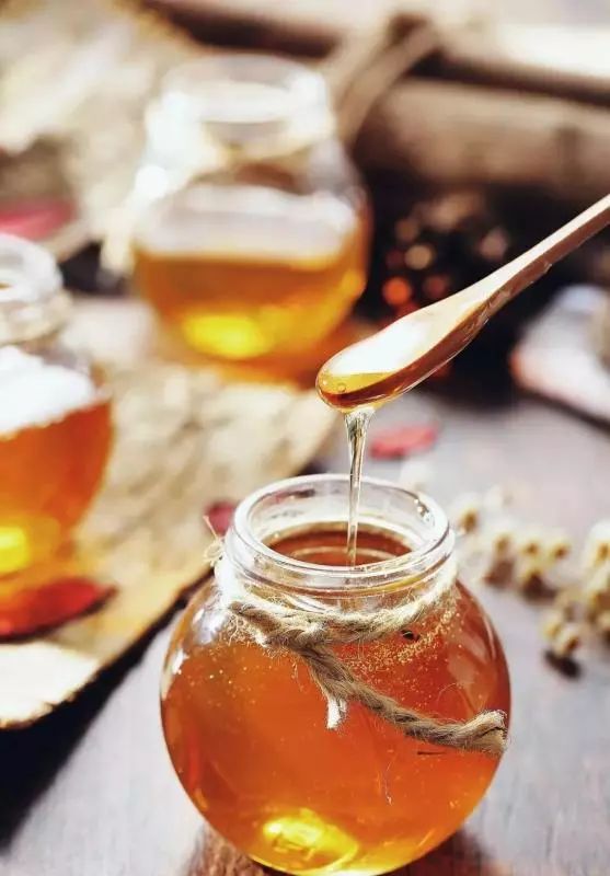 千万不要喝蜂蜜，因为......为了健康和美丽，赶