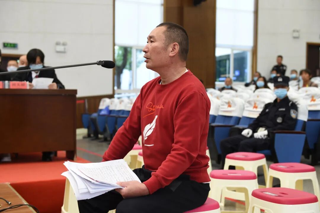 云南一“黑老大”代韧获刑25年，其他36名涉黑成员19年不等...