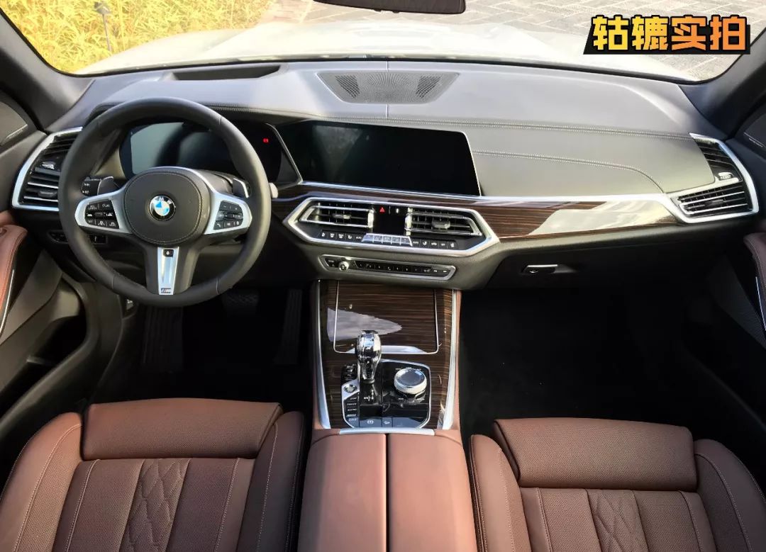 压轴大作，看80.99万元起售的全新BMW X5如何延续霸主地位(3)