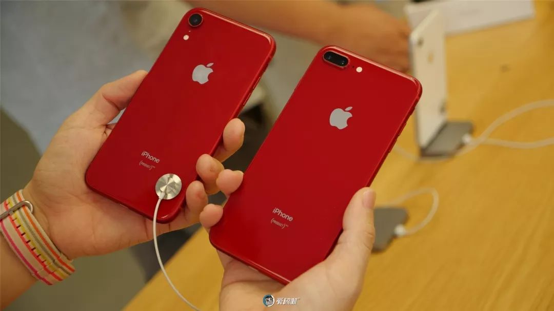 苹果将发售iPhone XS/XS Max红色版，顶配上万
