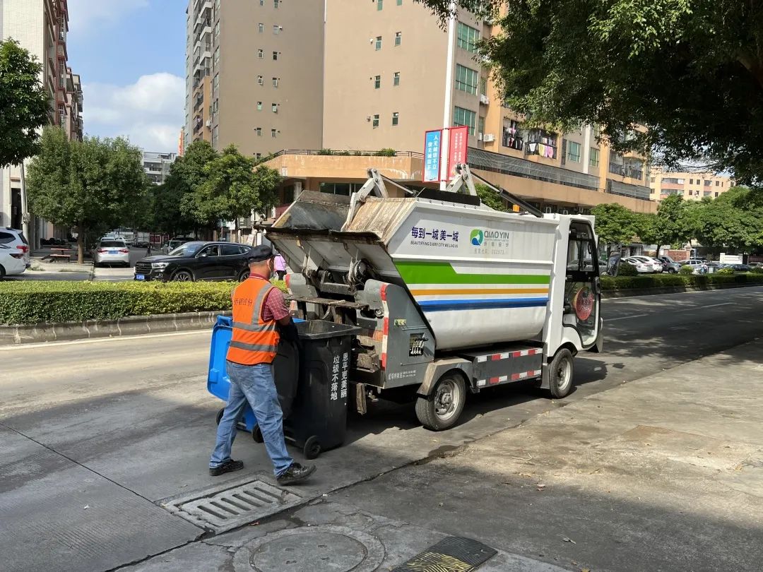 向恩平“城市美容师”致敬！今天是你们的节日！