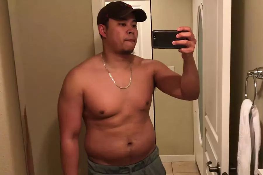 205斤胖哥想健身改变，健康饮食配合锻炼，坚持6个月后看健身效果(2)