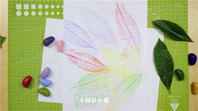 【牛妈彭小蹦 | 手工课堂】捡来的树叶也可以画画，宝宝超爱玩