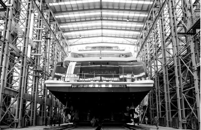这是亚洲建造的最大游艇，赢得了今年最佳室内设计奖，售价约10亿元